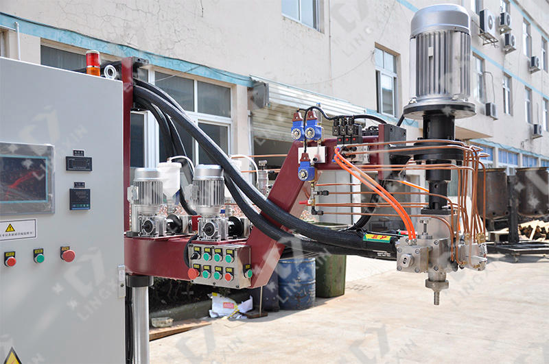 Head and slurry tanks.jpg